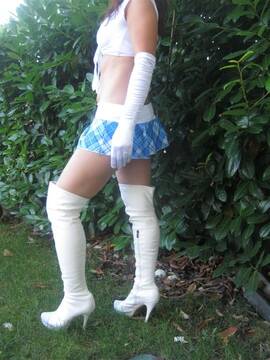 In giardino...che caldo.. ;-)